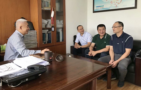 1597888917466550.png 國航綿陽營業(yè)部總經(jīng)理拜訪集團公司主要領導2.png